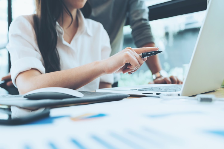 Arquivar documentos de forma eficiente na empresa: veja como fazer Arquivar documentos de forma eficiente na empresa: veja como fazer